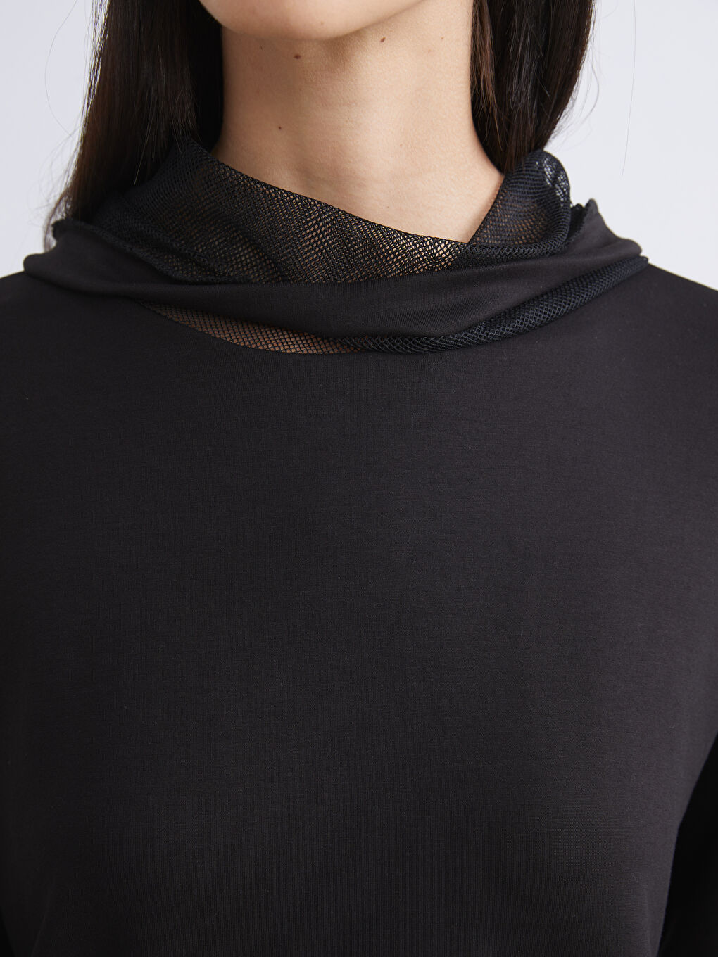 Siyah Tül Detaylı Kadın Hoodie-2