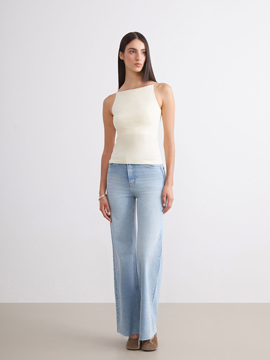 Beyaz Halter Yaka Askılı Kadın Atlet 2'li-3