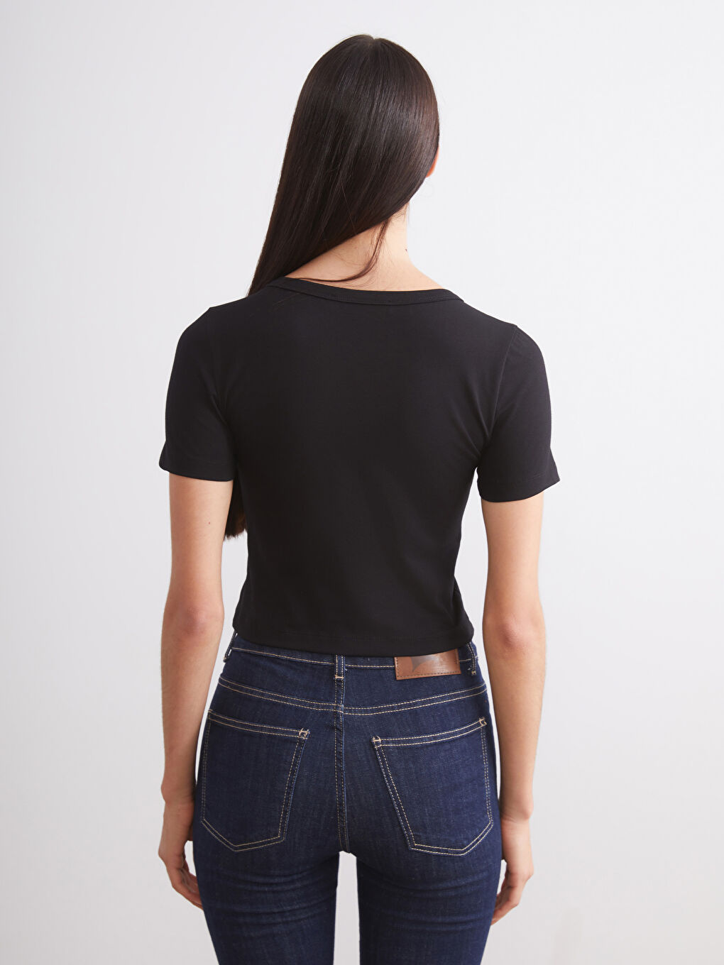 Siyah Bisiklet Yaka Kadın Crop 2'li-6