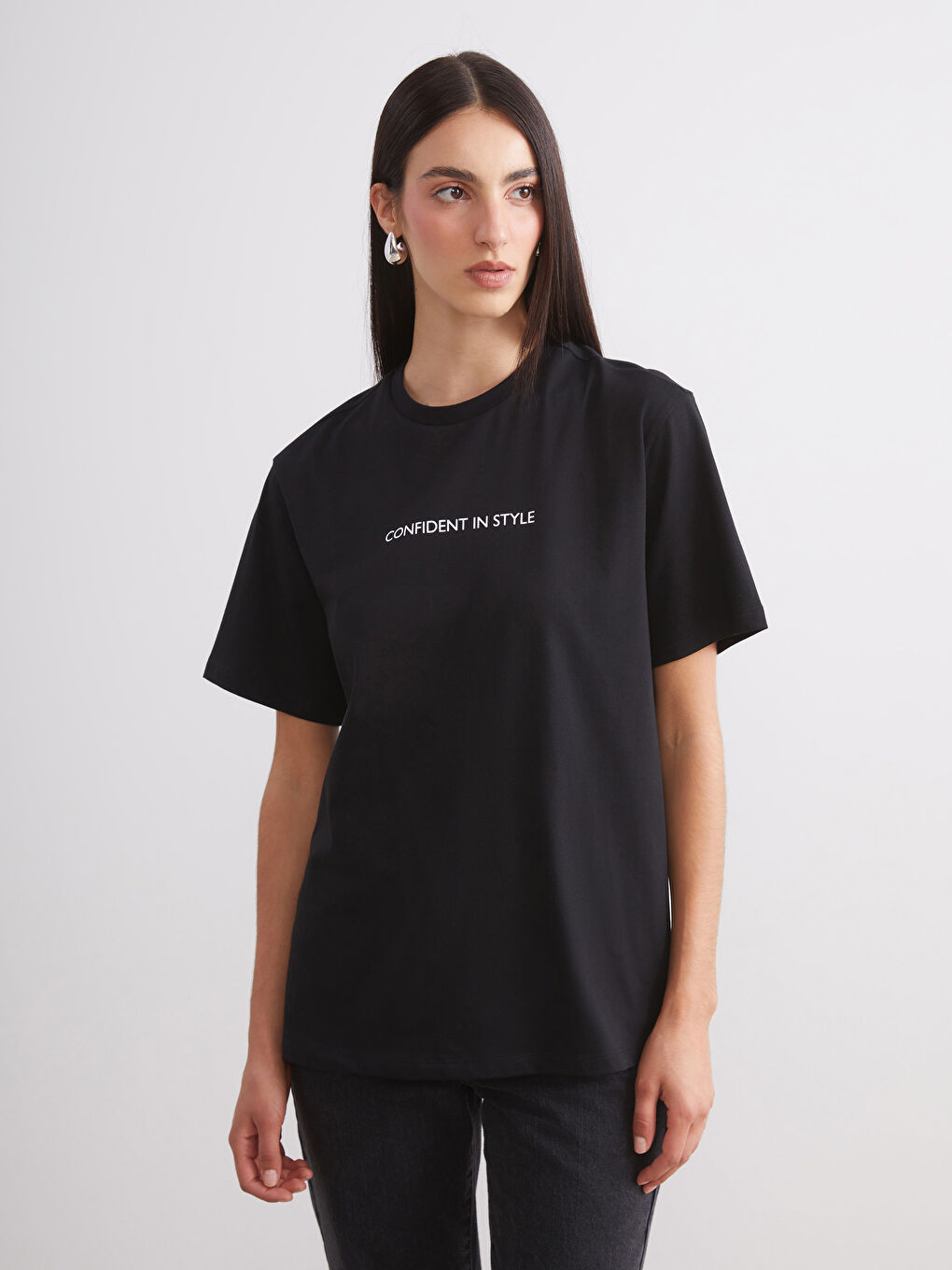 Siyah Bisiklet Yaka Baskılı Oversize Kadın Tişört 2'li-1