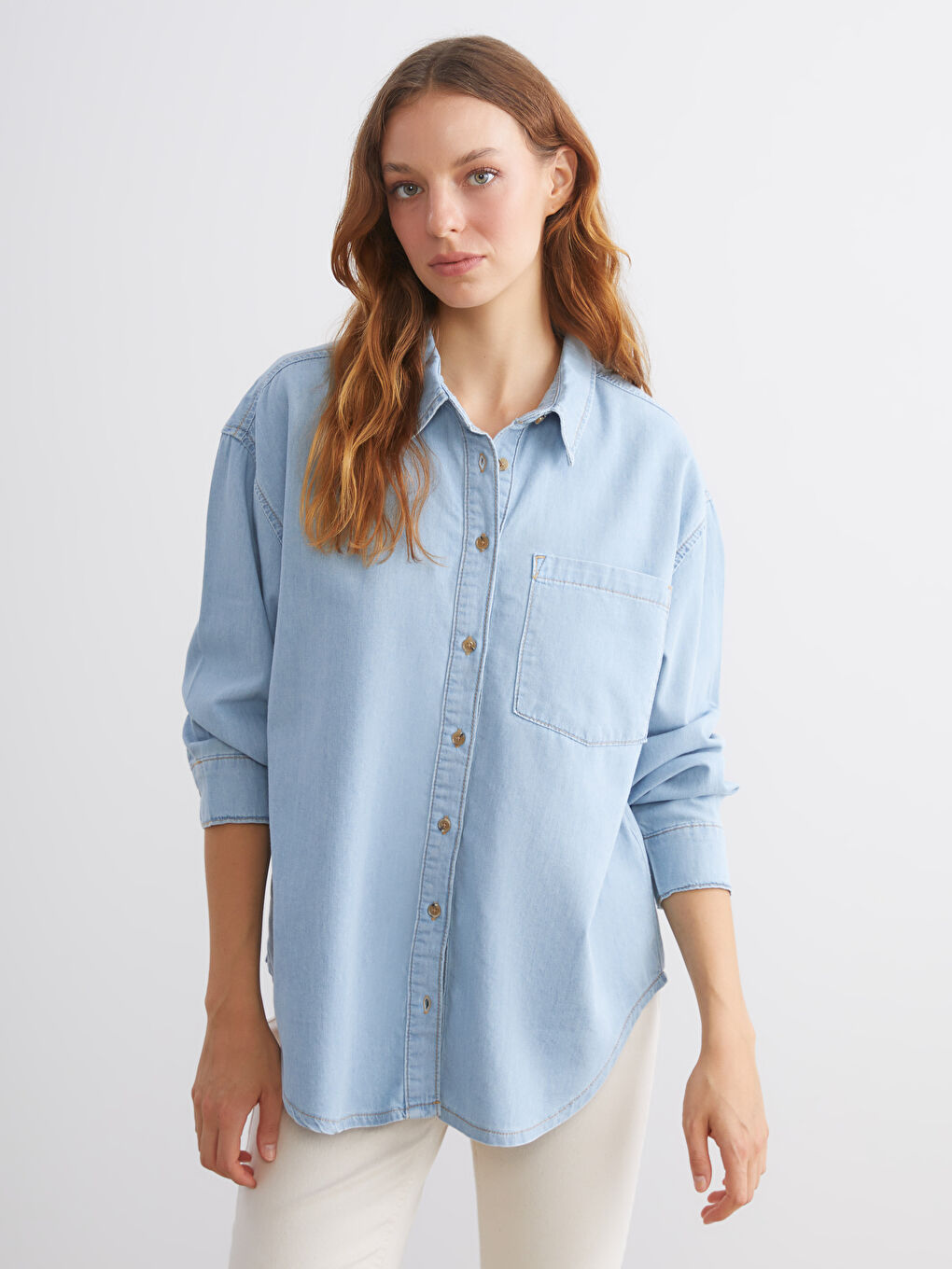 İndigo Cep Detaylı Kadın Jean Gömlek