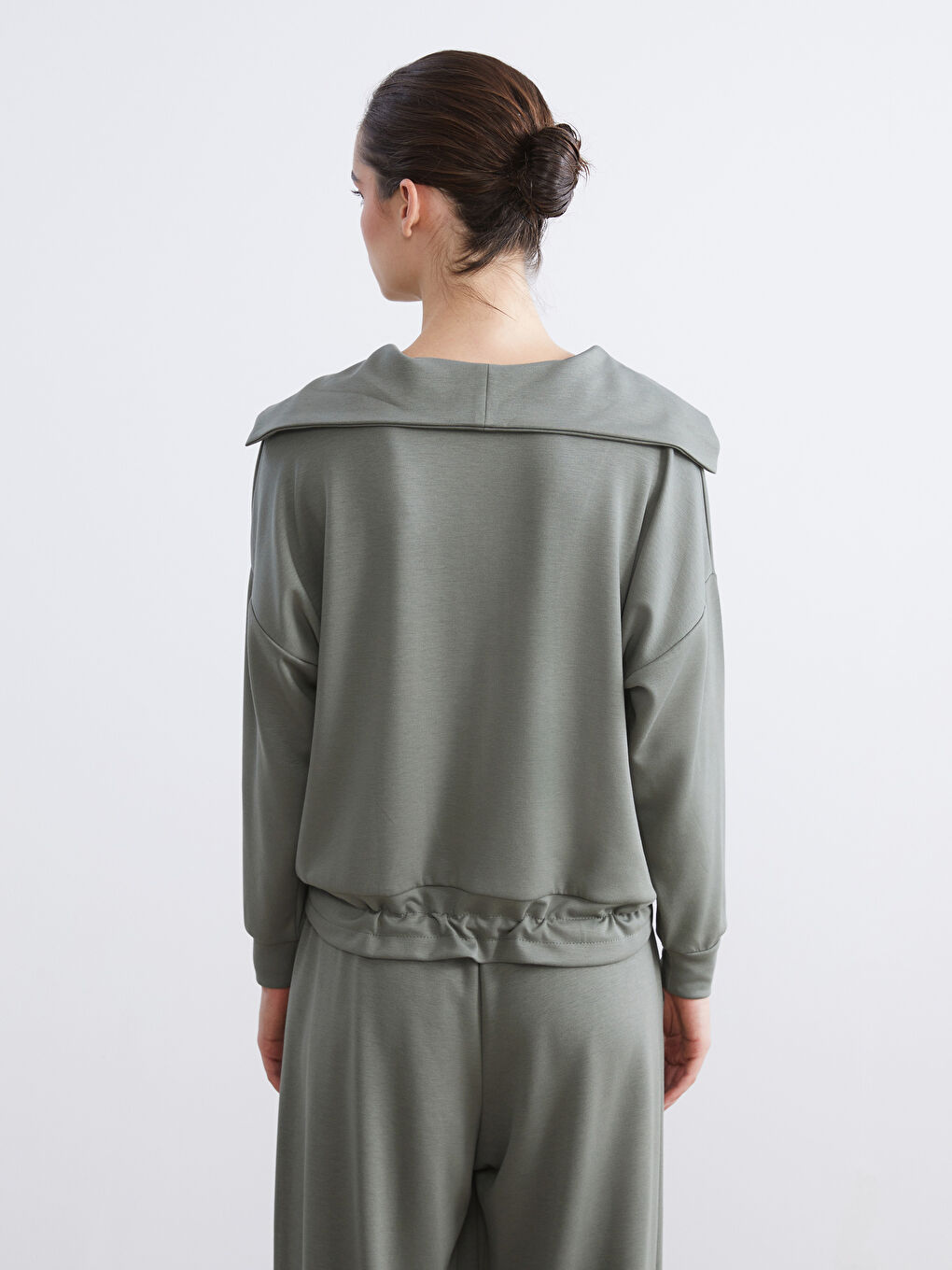 Haki Polo Yaka Bağcıklı Bluz-3