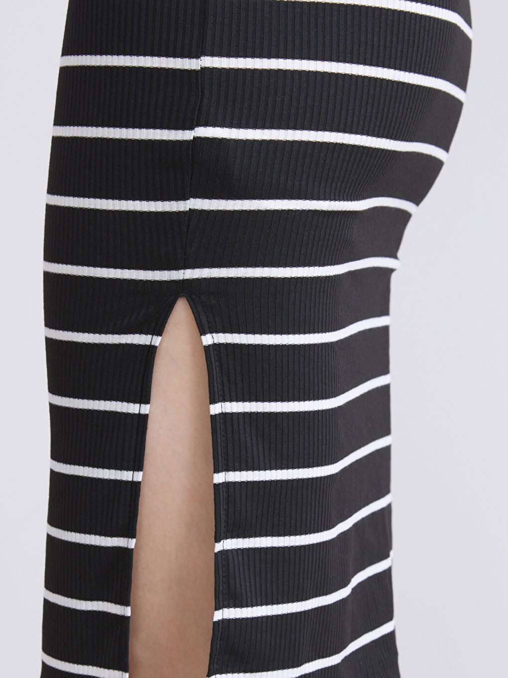 Crew Neck Striped Dress-2