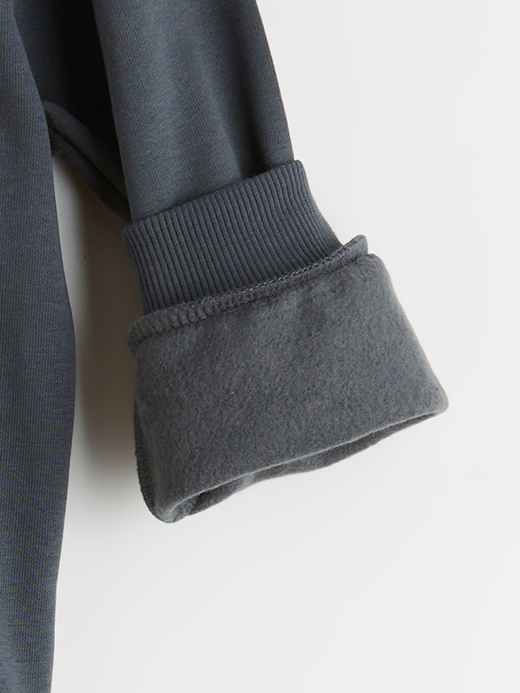 طقم انثراسايت / رمادي داكن ولد-3