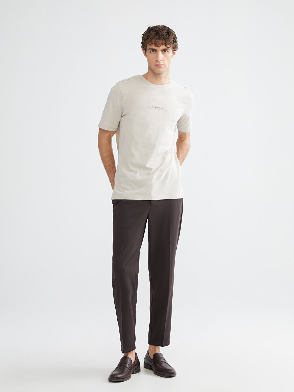 Bej Bisiklet Yaka Baskılı Penye Erkek Tişört-1