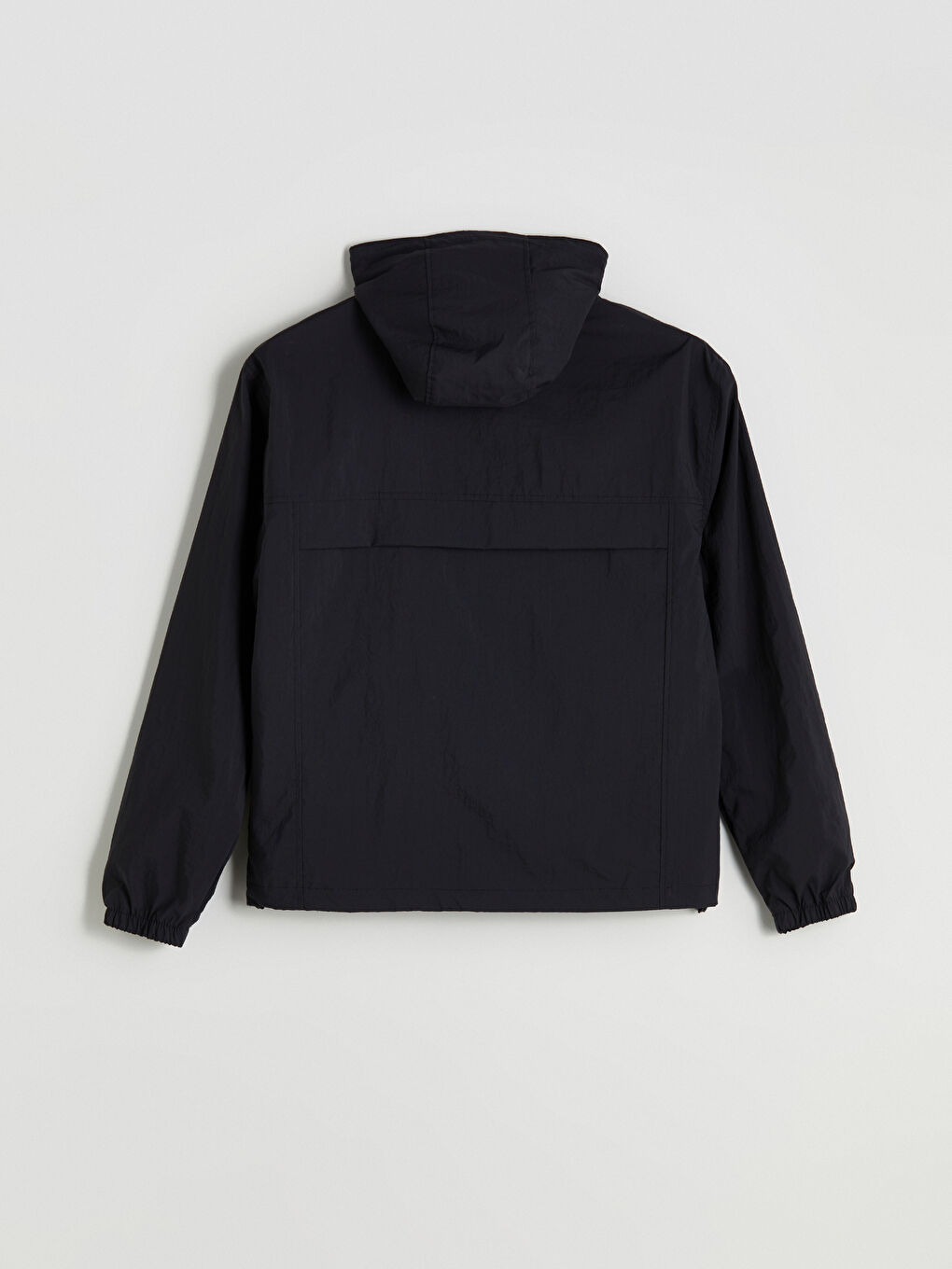 Siyah Rahat Kalıp Kapüşonlu Erkek Mont-6