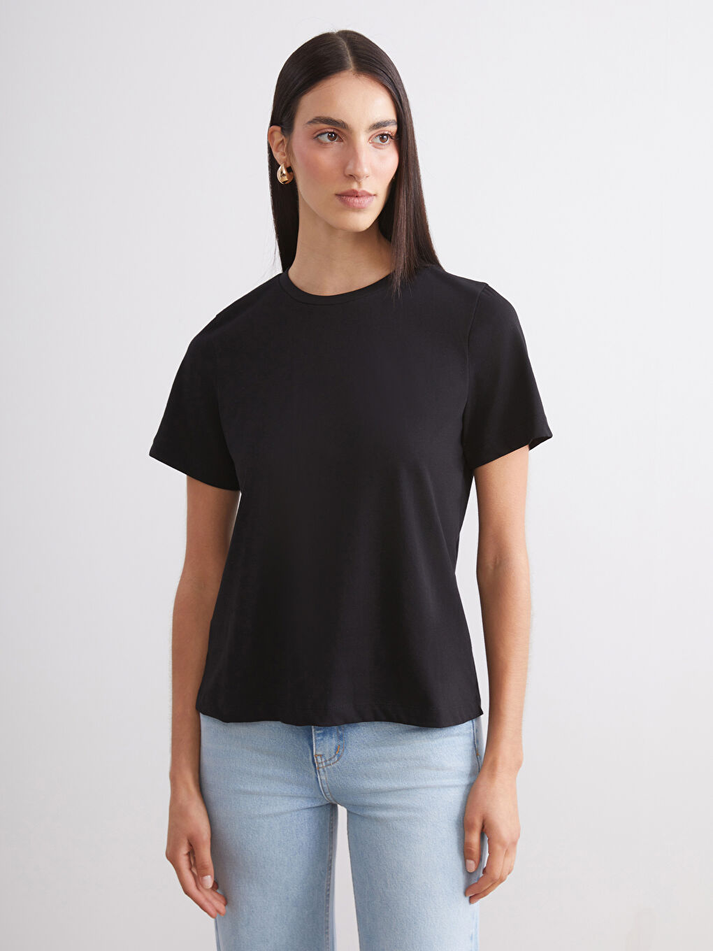 Siyah Bisiklet Yaka Kadın Tişört 2'li-1