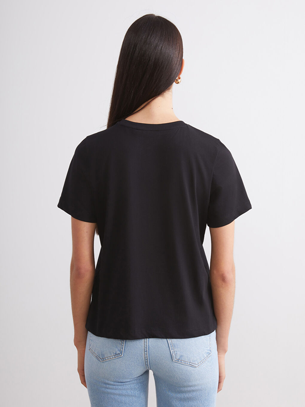 Siyah Bisiklet Yaka Kadın Tişört 2'li-4