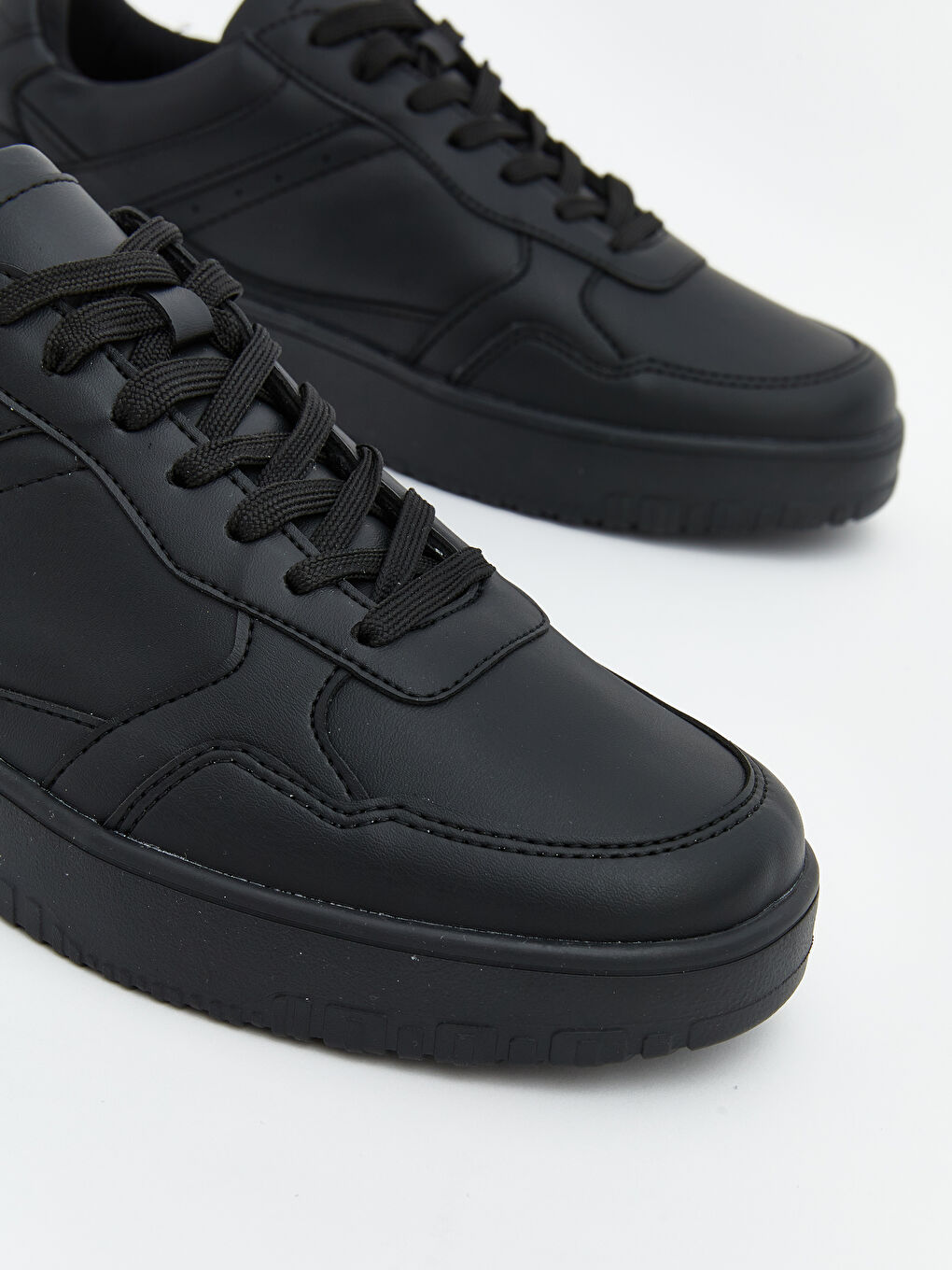 Siyah Bağcıklı Erkek Spor Ayakkabı-2