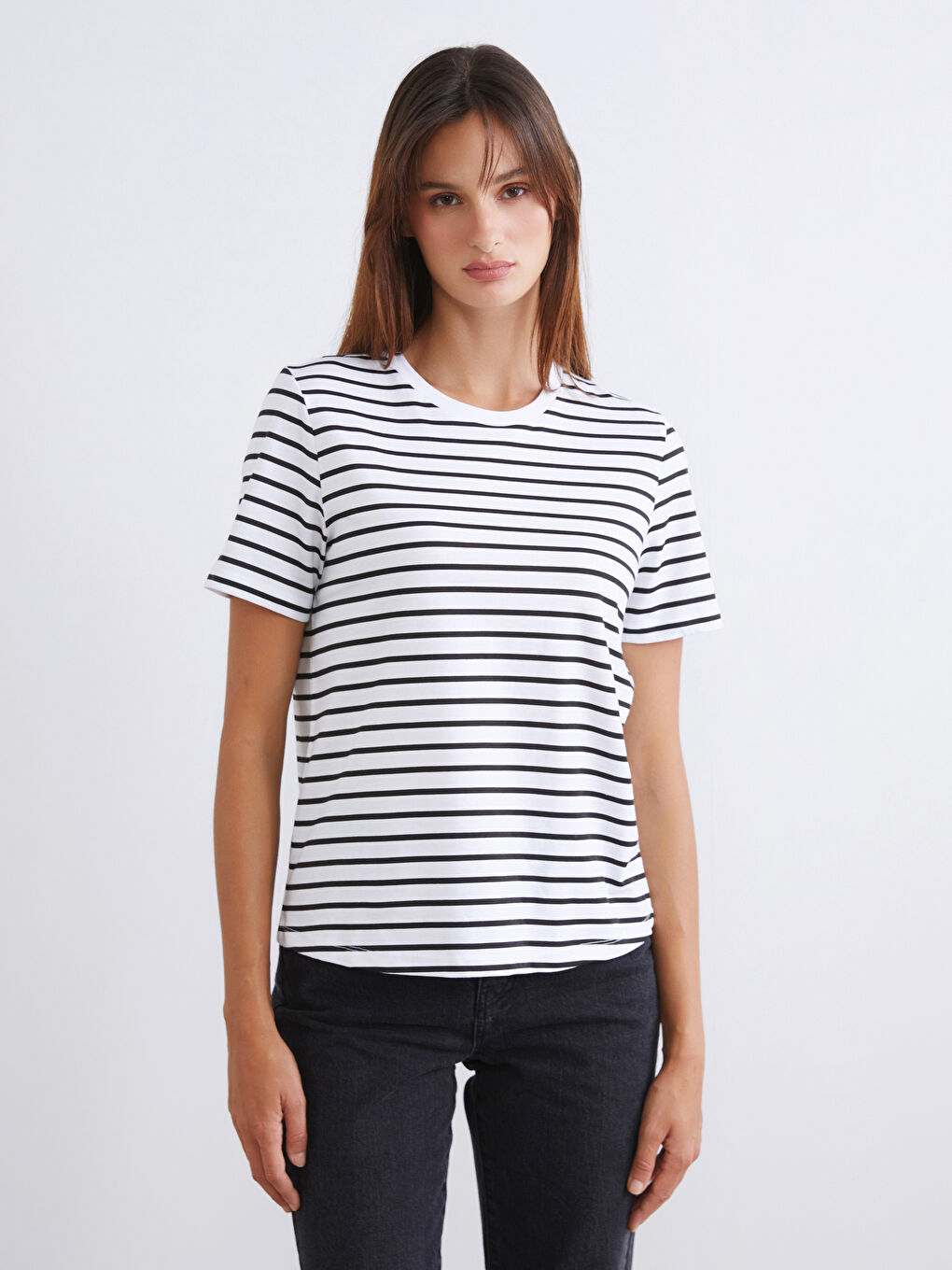 Siyah Bisiklet Yaka Kadın Tişört 2'li-1