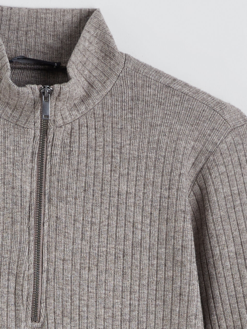 Antrasit Dik Yaka Oversize Kadın Tişört-5