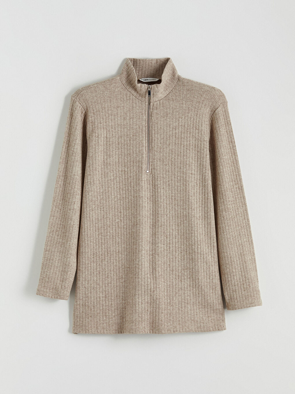 Bej Dik Yaka Oversize Kadın Tişört-4