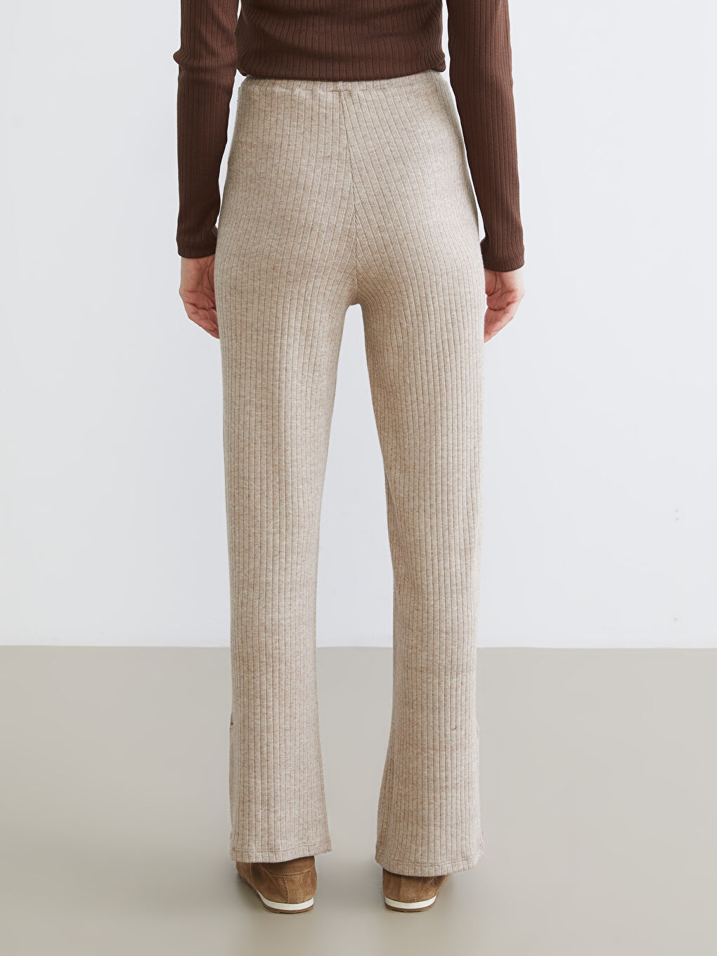 Женские брюки с эластичным поясом-3