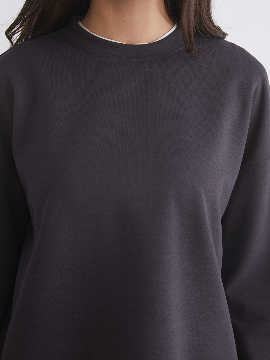 Siyah Bisiklet Yaka Kadın Sweatshirt-2