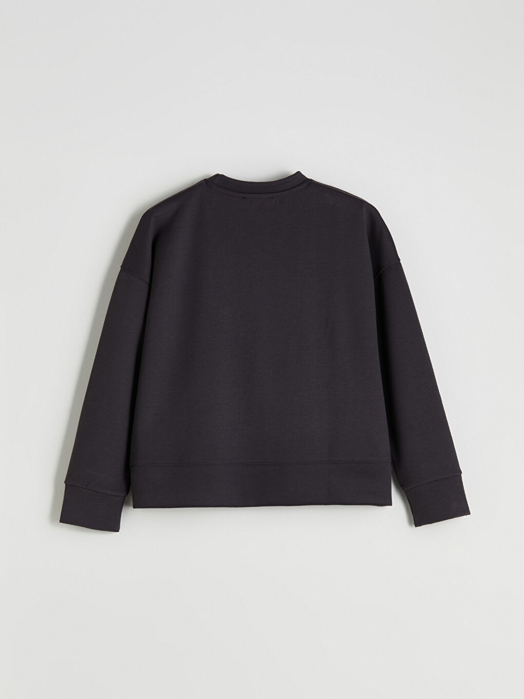 Siyah Bisiklet Yaka Kadın Sweatshirt-5