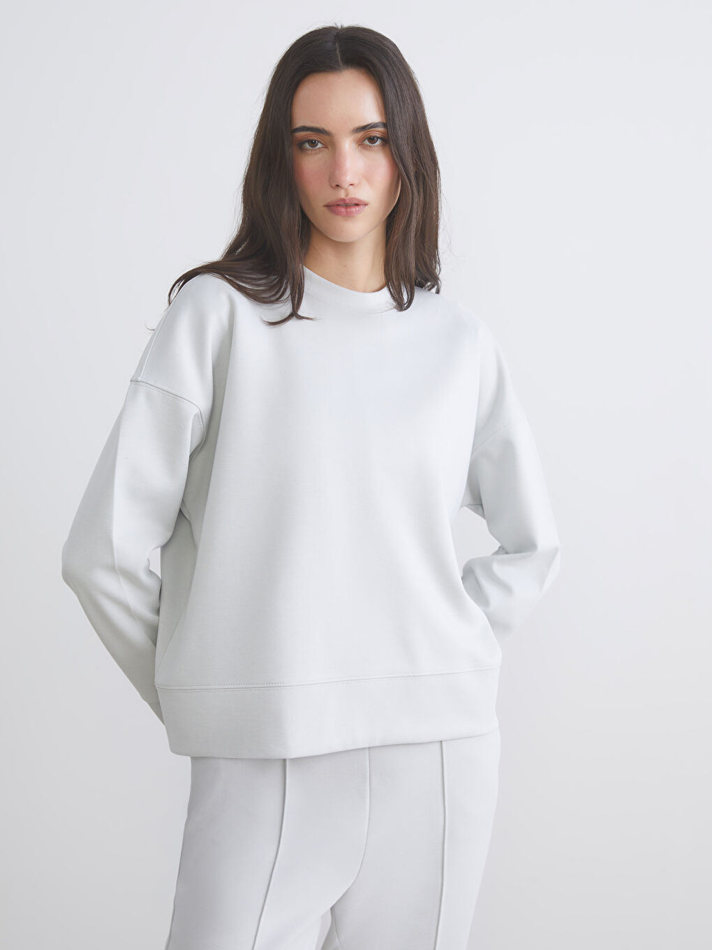 Gri Bisiklet Yaka Kadın Sweatshirt