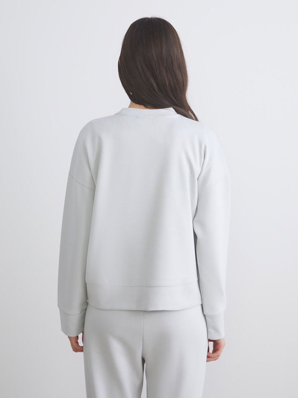 Gri Bisiklet Yaka Kadın Sweatshirt-3