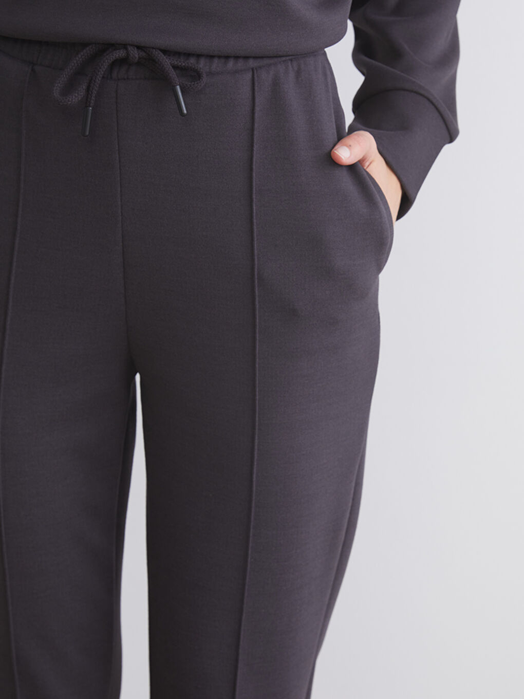 Siyah Beli Lastikli Kadın Eşofman Altı-2