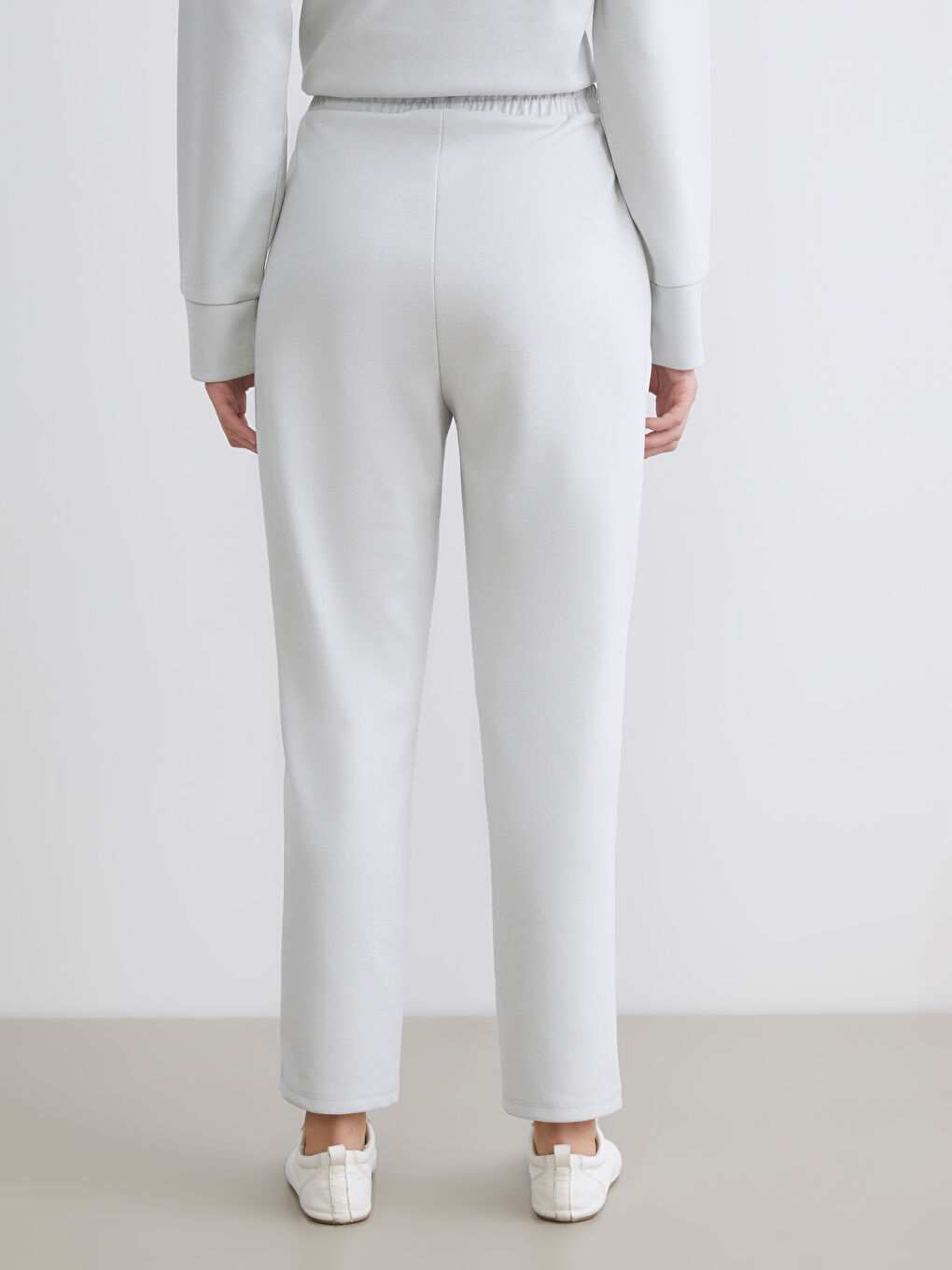 Gri Beli Lastikli Kadın Eşofman Altı-3