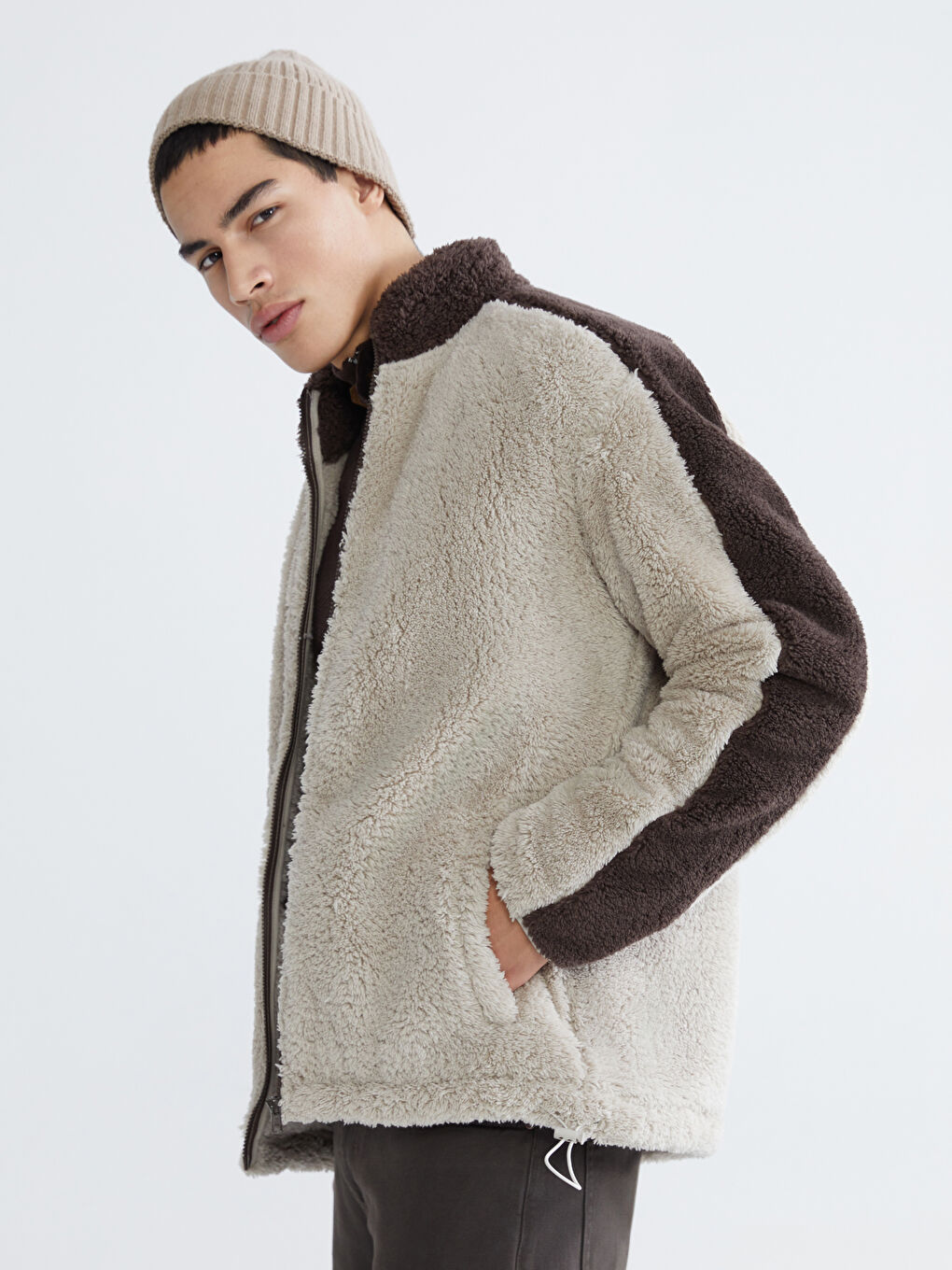 Bej Dik Yaka Pelüş Erkek Fermuarlı Sweatshirt