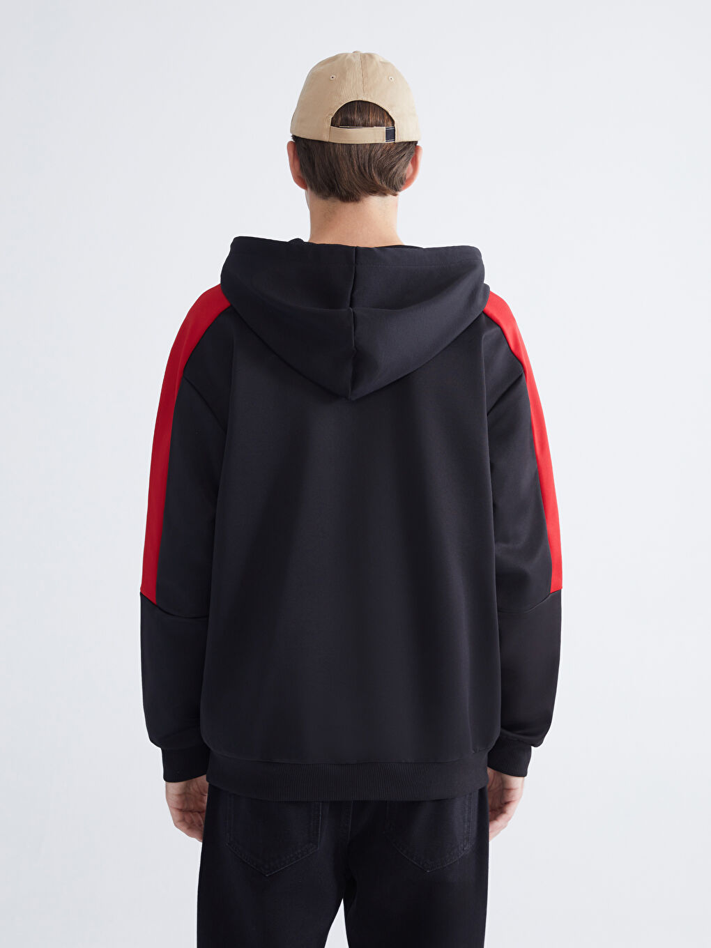 Siyah Kapüşonlu Uzun Kollu Erkek Fermuarlı Sweatshirt-3