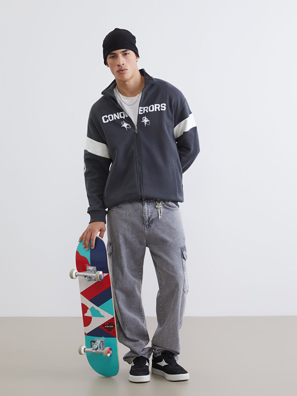 Antrasit Rahat Kalıp Dik Yaka Erkek Fermuarlı Sweatshirt-1