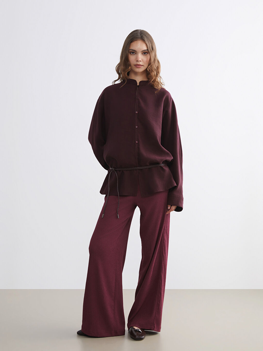 Bordo Beli Lastikli Dokulu Kadın Pantolon