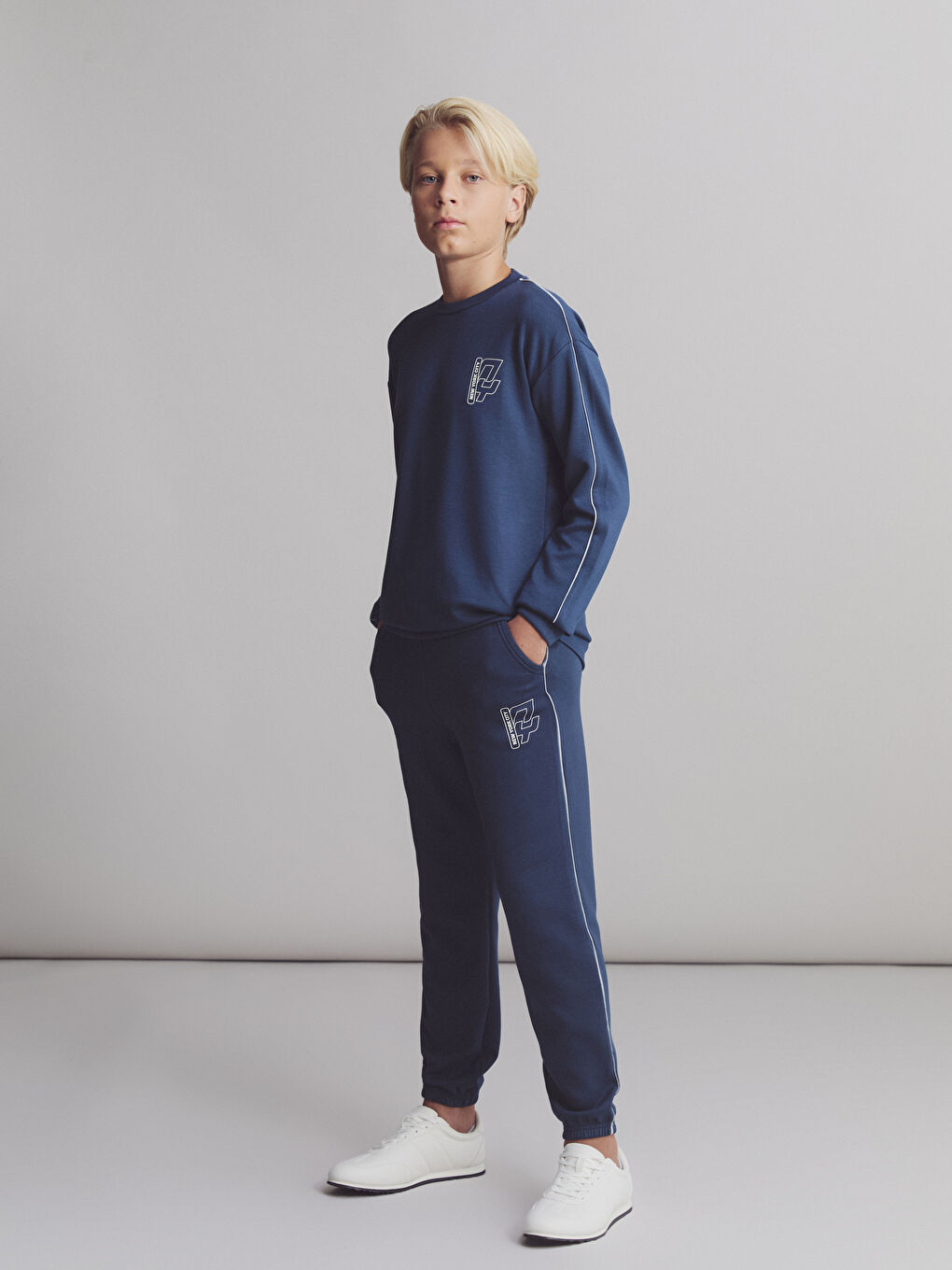 Crew Neck Boys' Sweatshirt-1