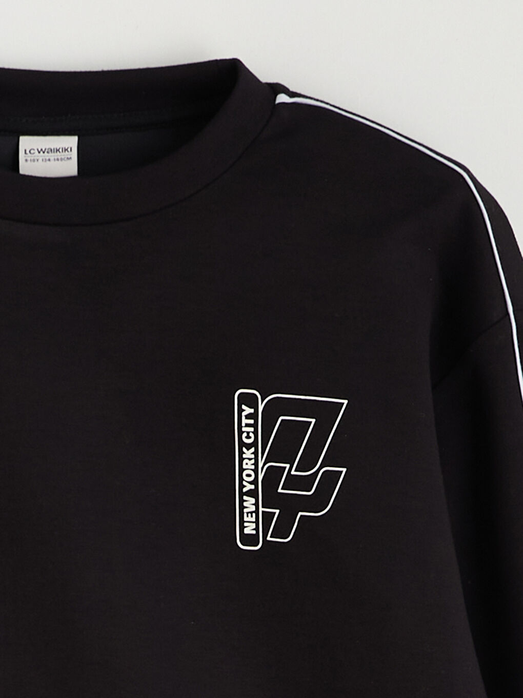 Дөңгелек жағалы ұлдарға арналған свитшот-1