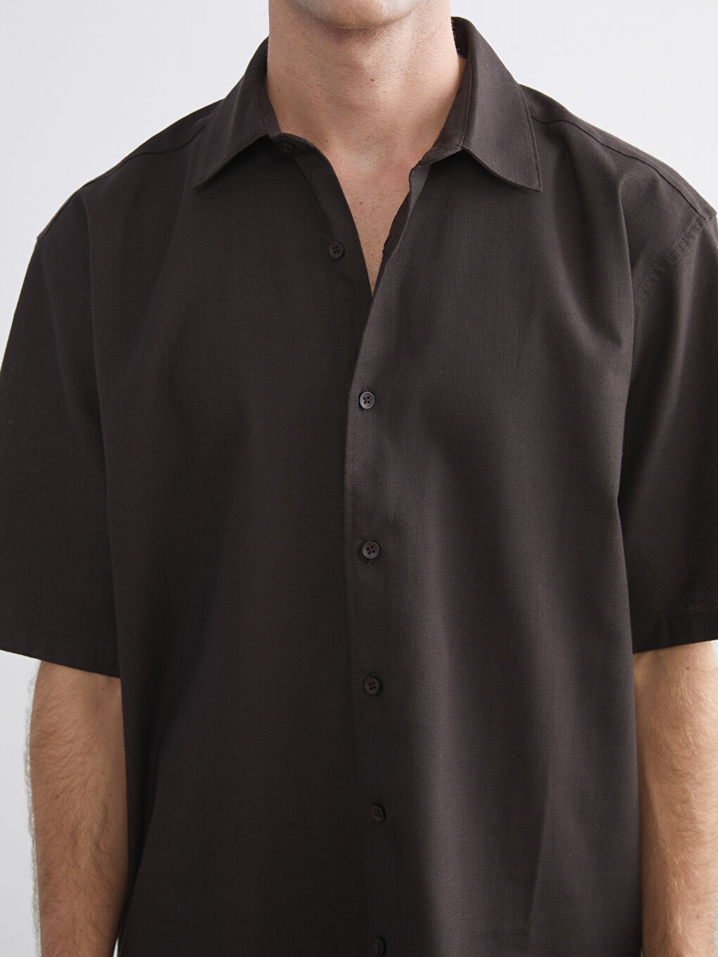 Kahverengi Rahat Kalıp Kısa Kollu Erkek Gömlek-2