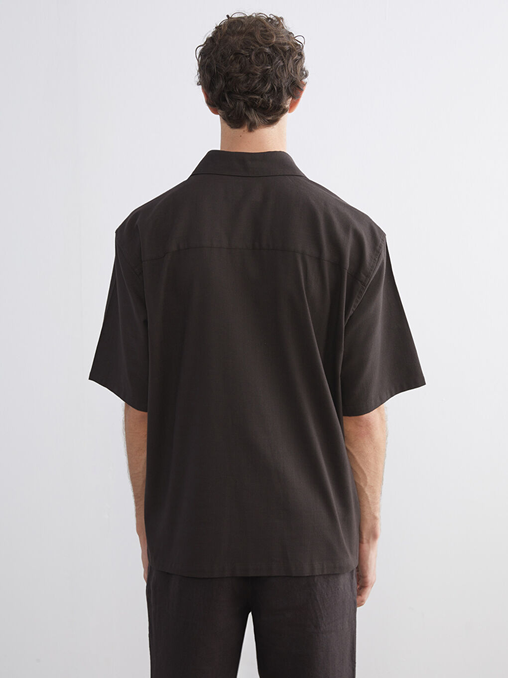 Kahverengi Rahat Kalıp Kısa Kollu Erkek Gömlek-3