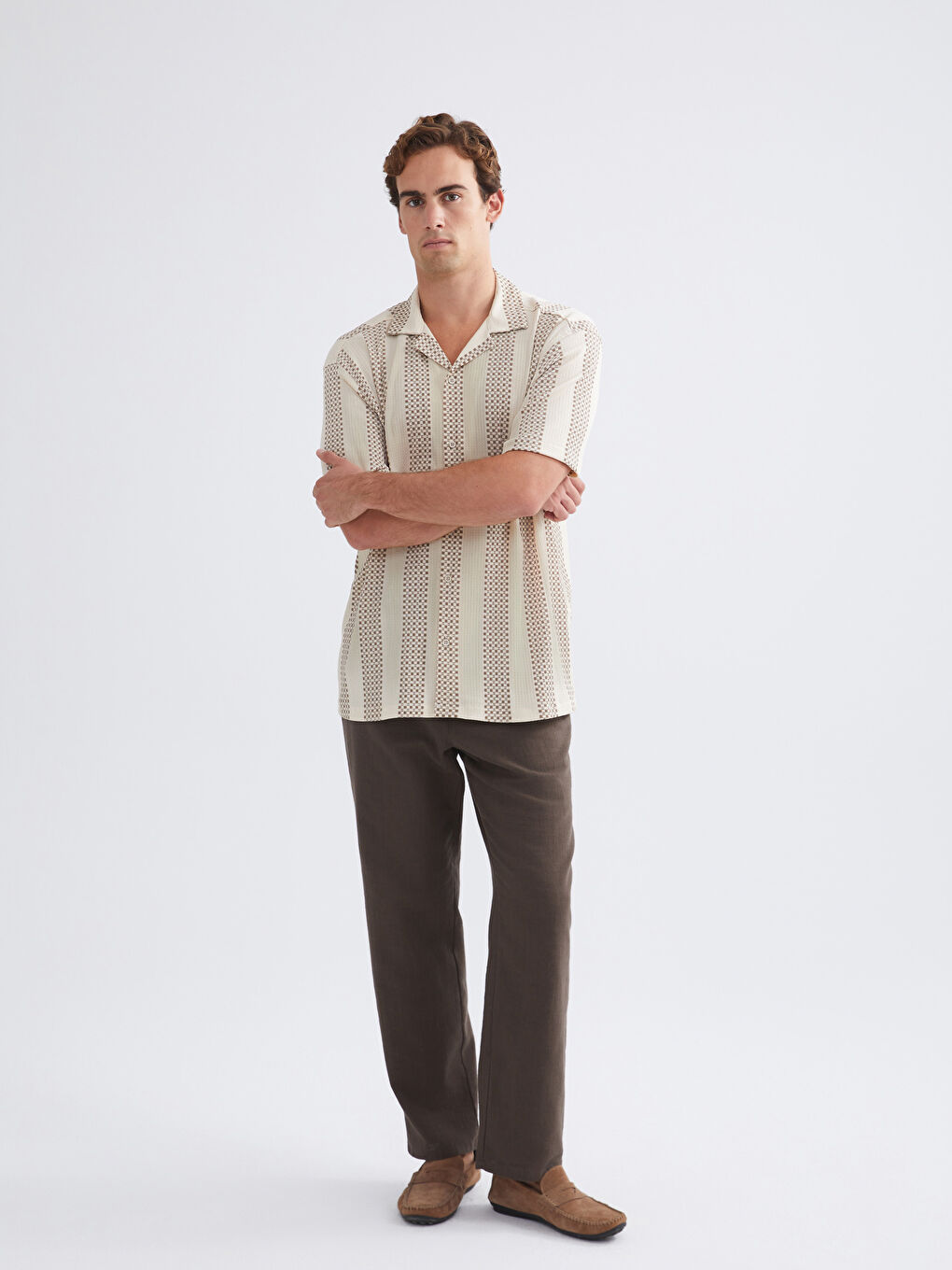 Bej Regular Fit Resort Yaka Kısa Kollu Çizgili Erkek Gömlek-1