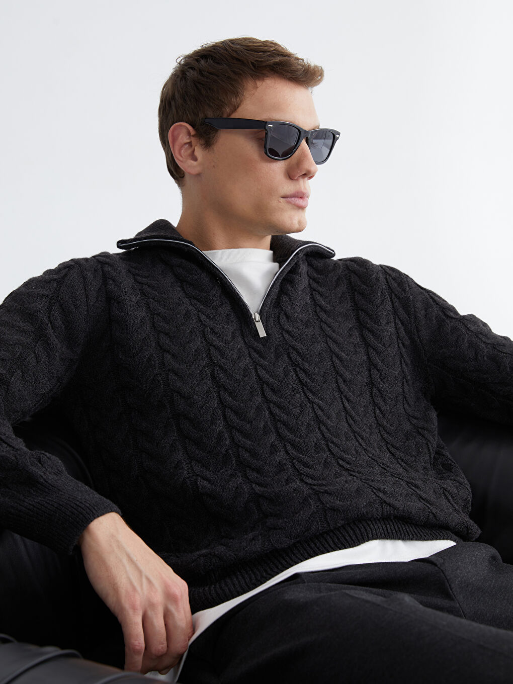 Antrasit Dik Yaka Erkek Triko Kazak