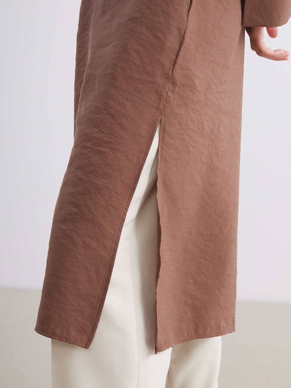 Kahverengi Oversize Modal Karışımlı Kadın Gömlek Tunik-2