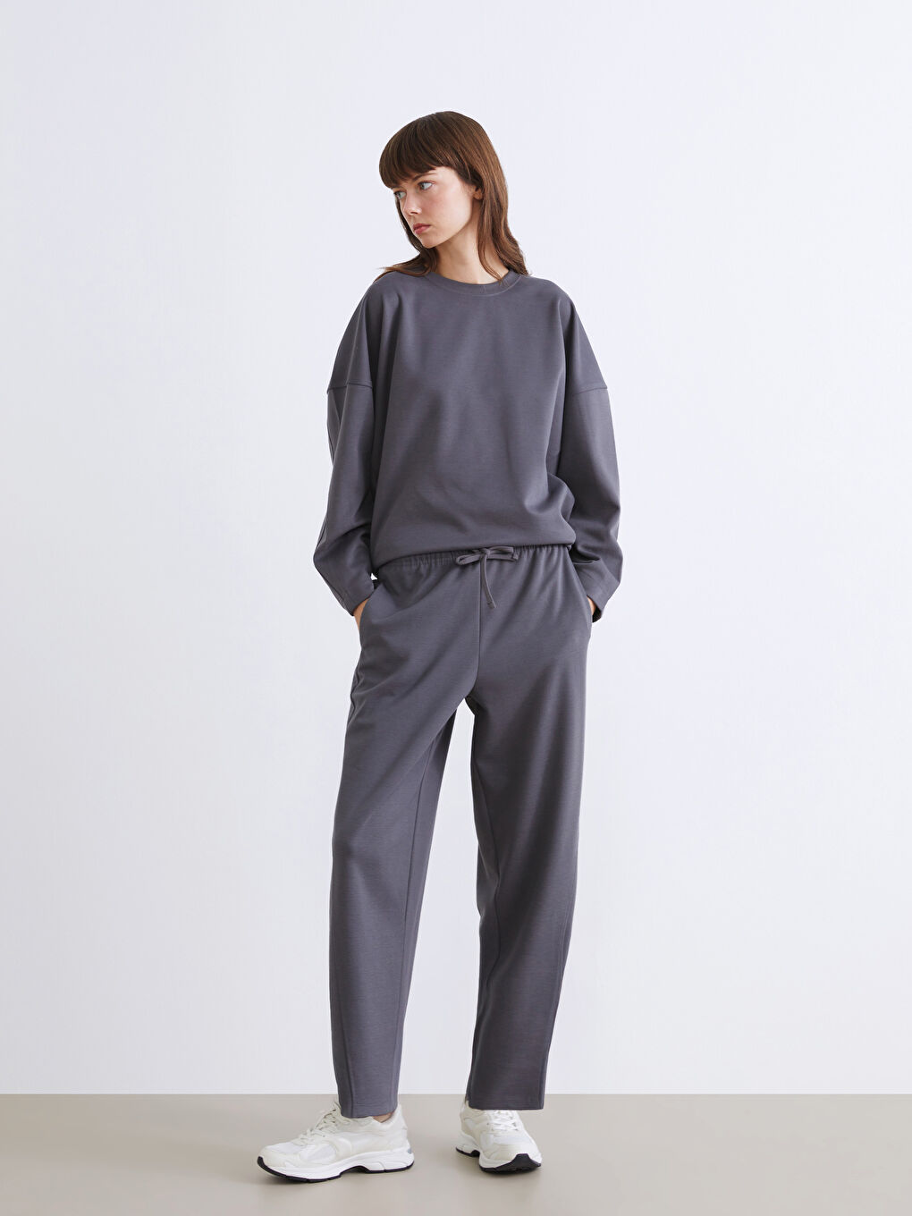 Antrasit Bisiklet Yaka Kadın Sweatshirt-1