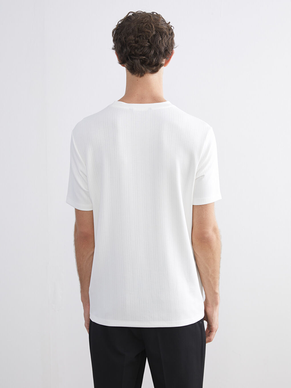 Ekru Bisiklet Yaka Erkek Tişört-3