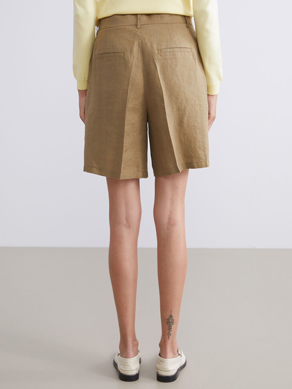 Haki Loose Fit %100 Keten Kadın Pileli Şort-3