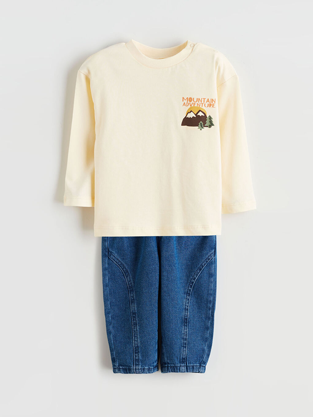 Bej Bisiklet Yaka Erkek Bebek Tişört ve Jean Pantolon-2