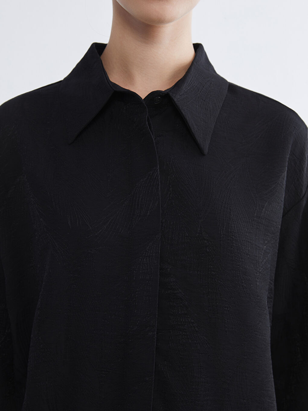 Siyah Kendinden Desenli Kadın Gömlek Tunik-2