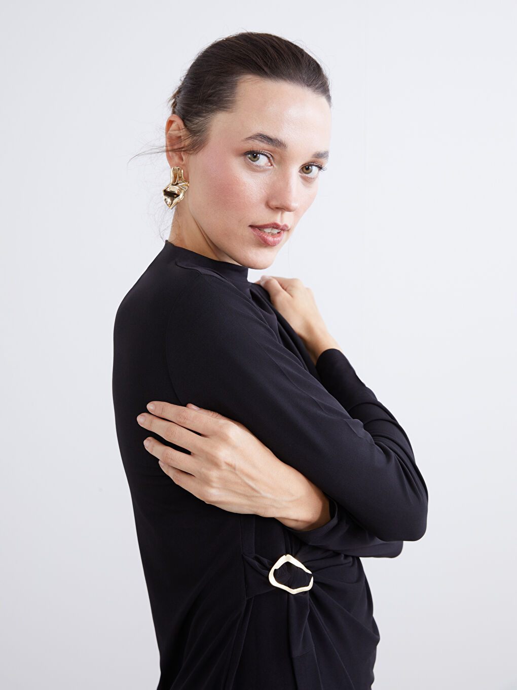 Siyah Bisiklet Yaka Büzgülü Kadın Tunik-2