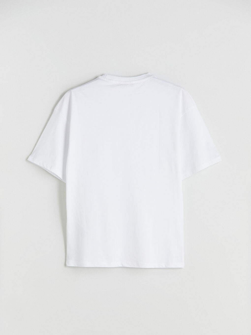 Beyaz Bisiklet Yaka Kadın Tişört-5