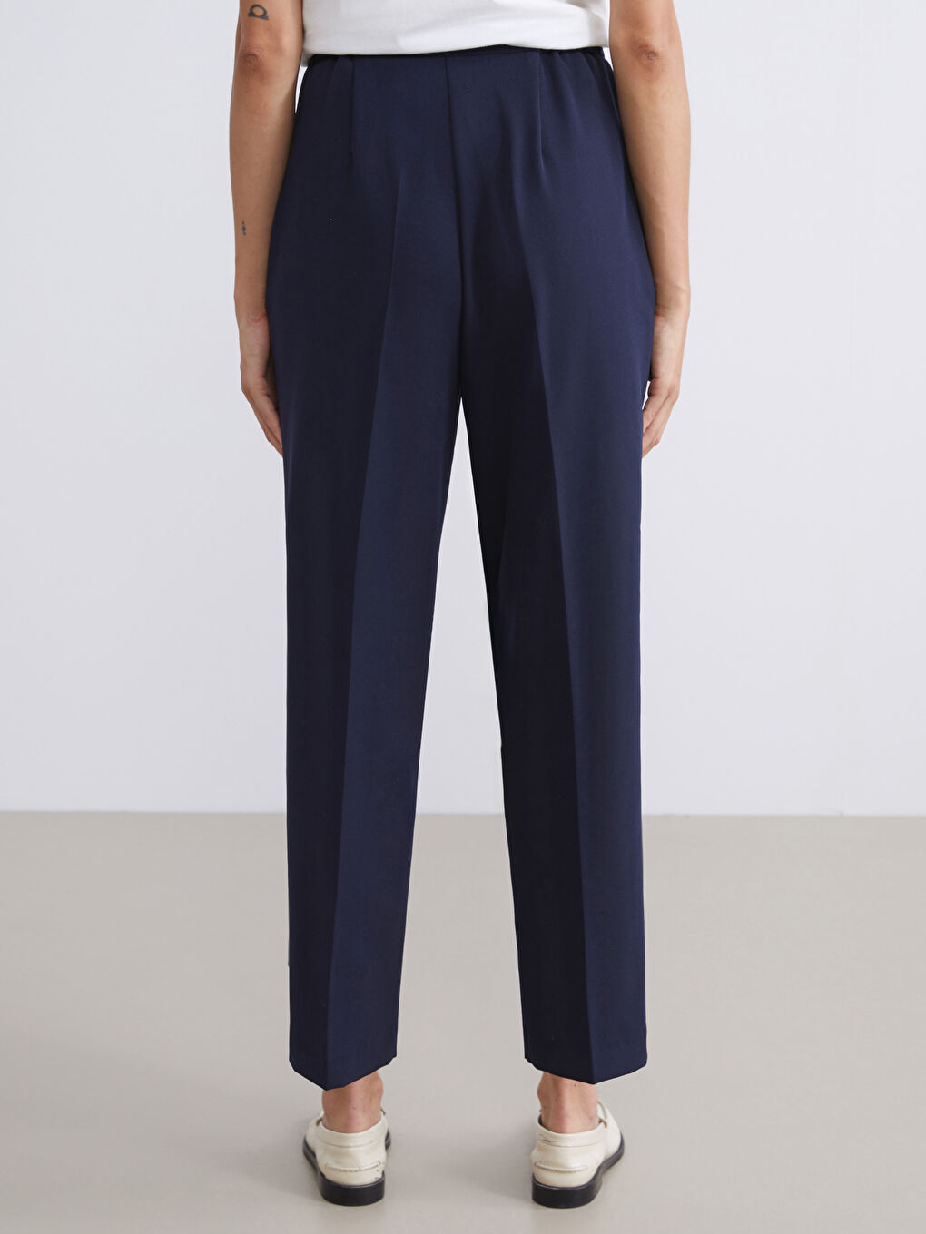 Lacivert Beli Lastikli Kadın Pileli Pantolon-4