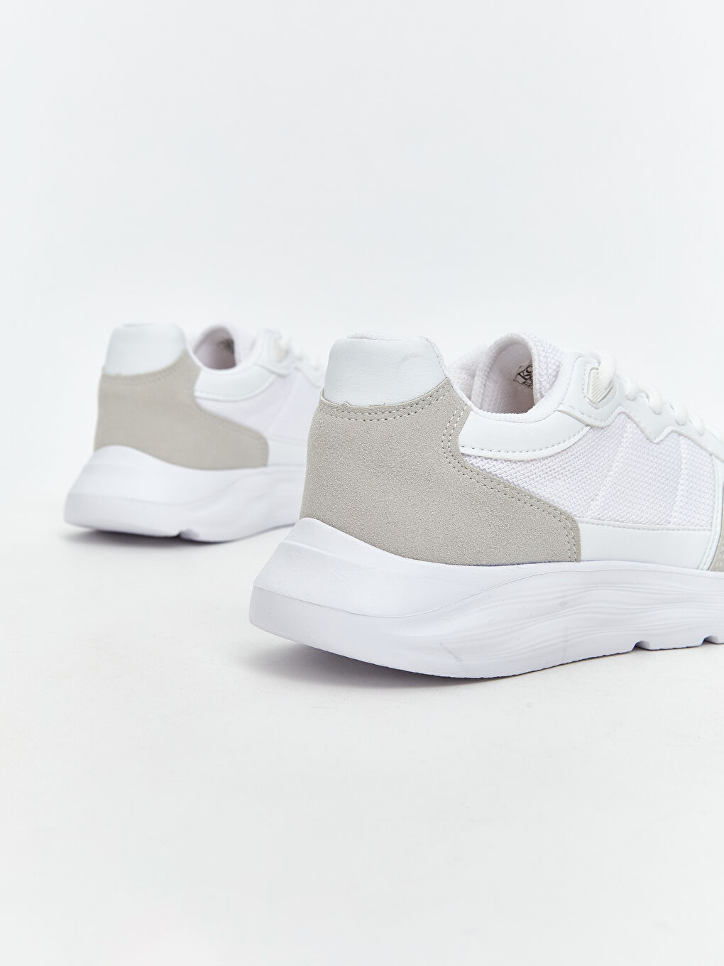 Beyaz Bağcıklı Kadın Spor Ayakkabı-3