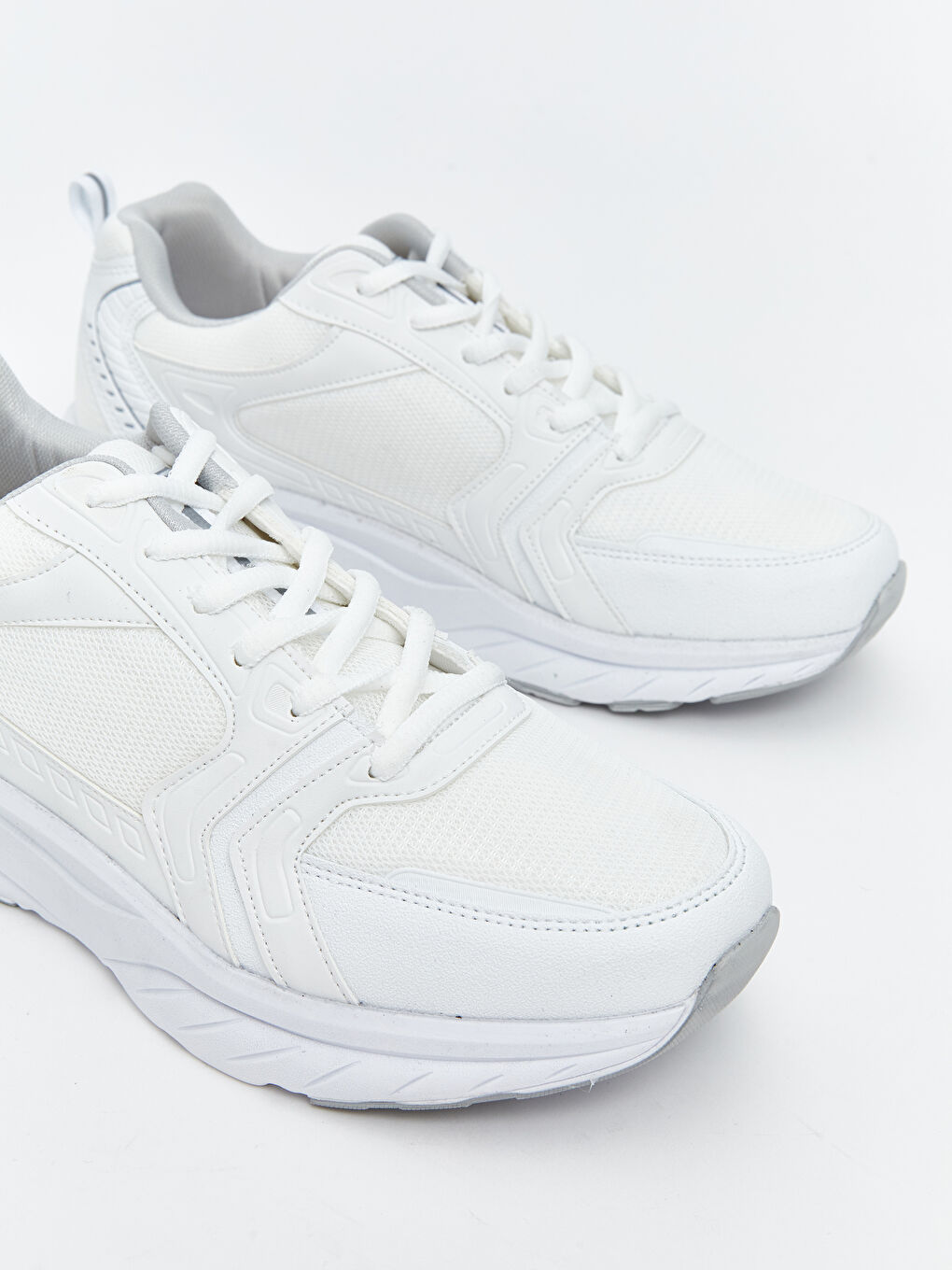 Beyaz Bağcıklı Erkek Spor Ayakkabı-2
