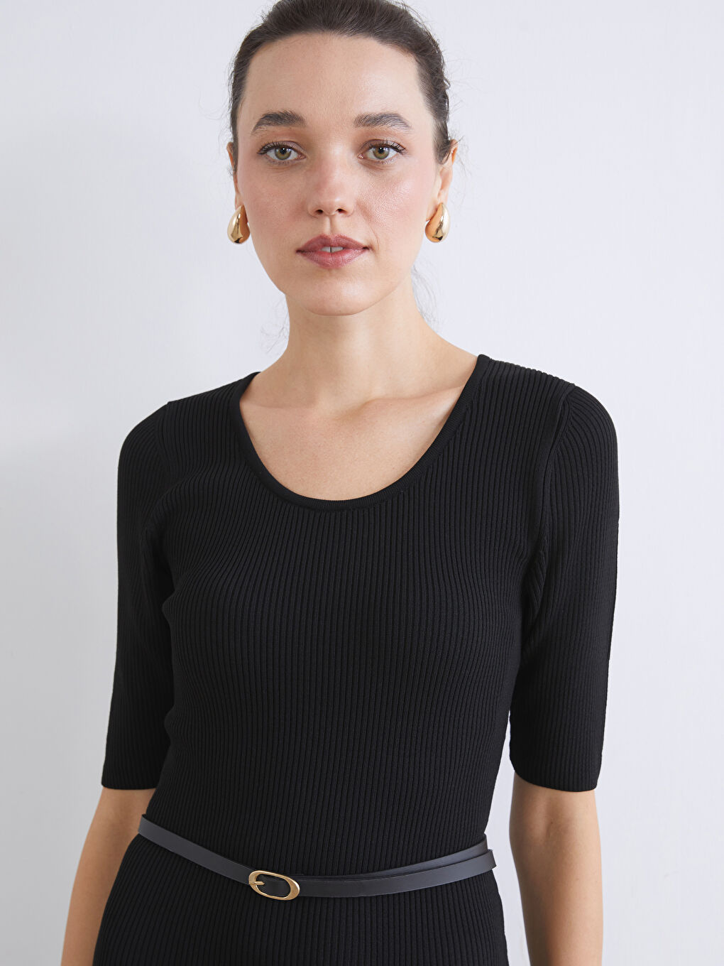 Siyah U Yaka Fitilli Kemerli Elbise-2