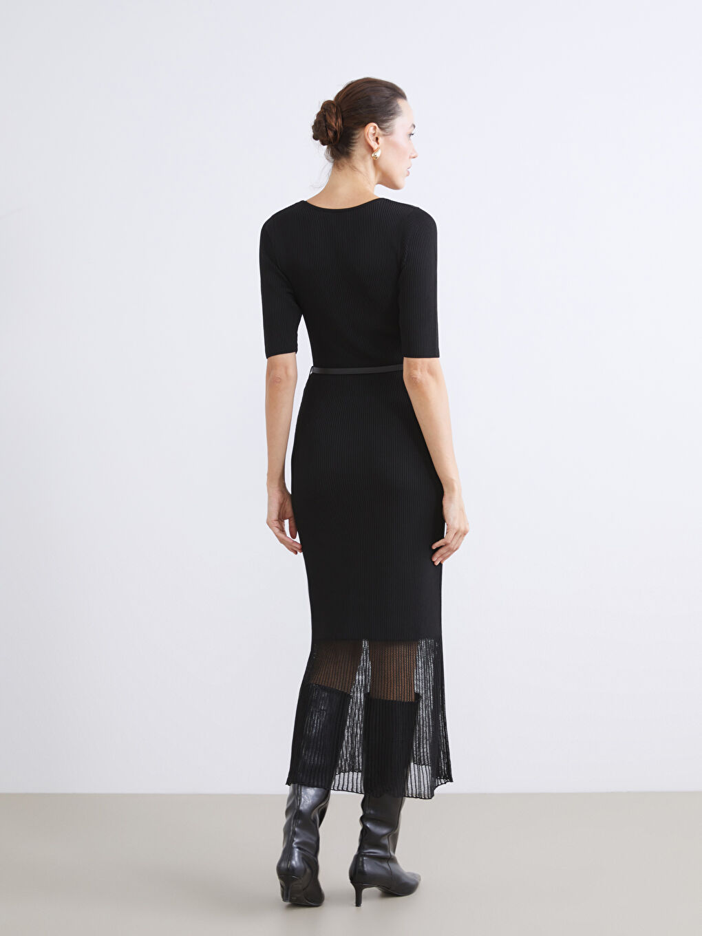 Siyah U Yaka Fitilli Kemerli Elbise-3