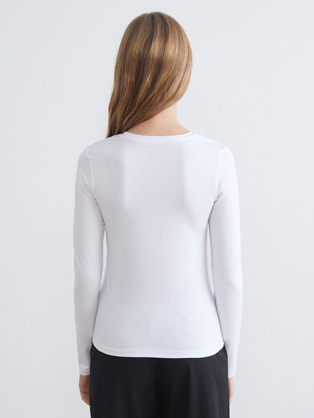 Beyaz Bisiklet Yaka Soft Touch Kadın Body-3