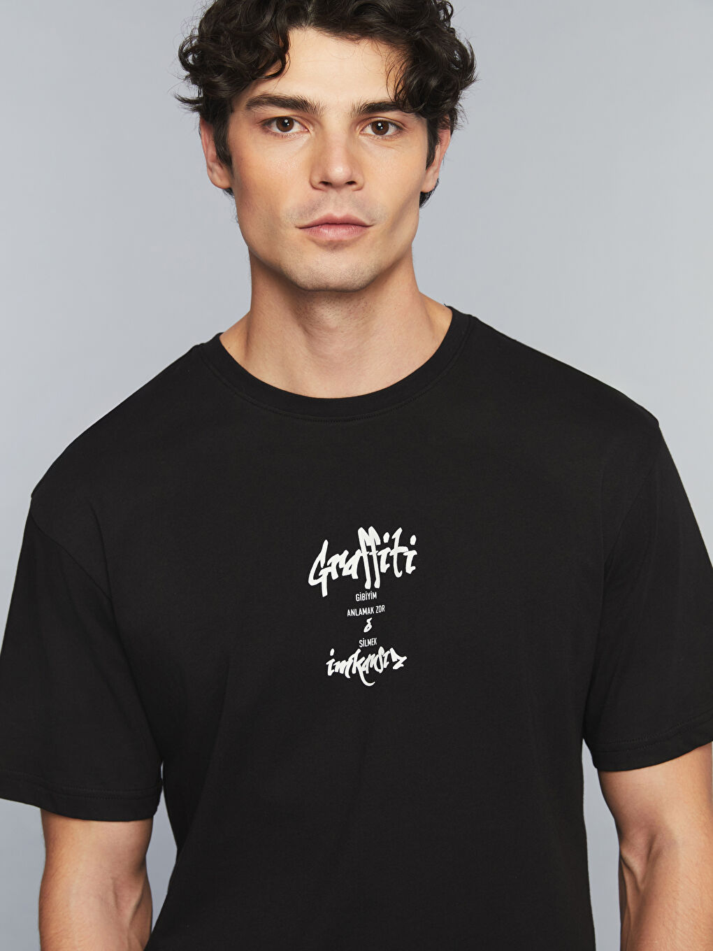 Siyah Bisiklet Yaka Slogan Baskılı Penye Erkek Tişört-2