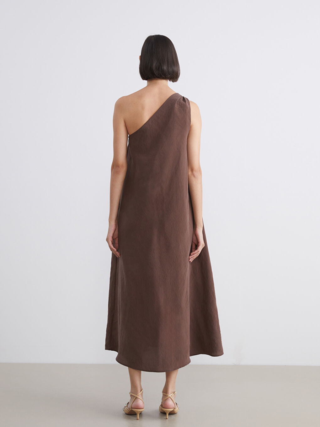 Kahverengi Tek Omuz Modal Karışımlı A Kesim Elbise-3