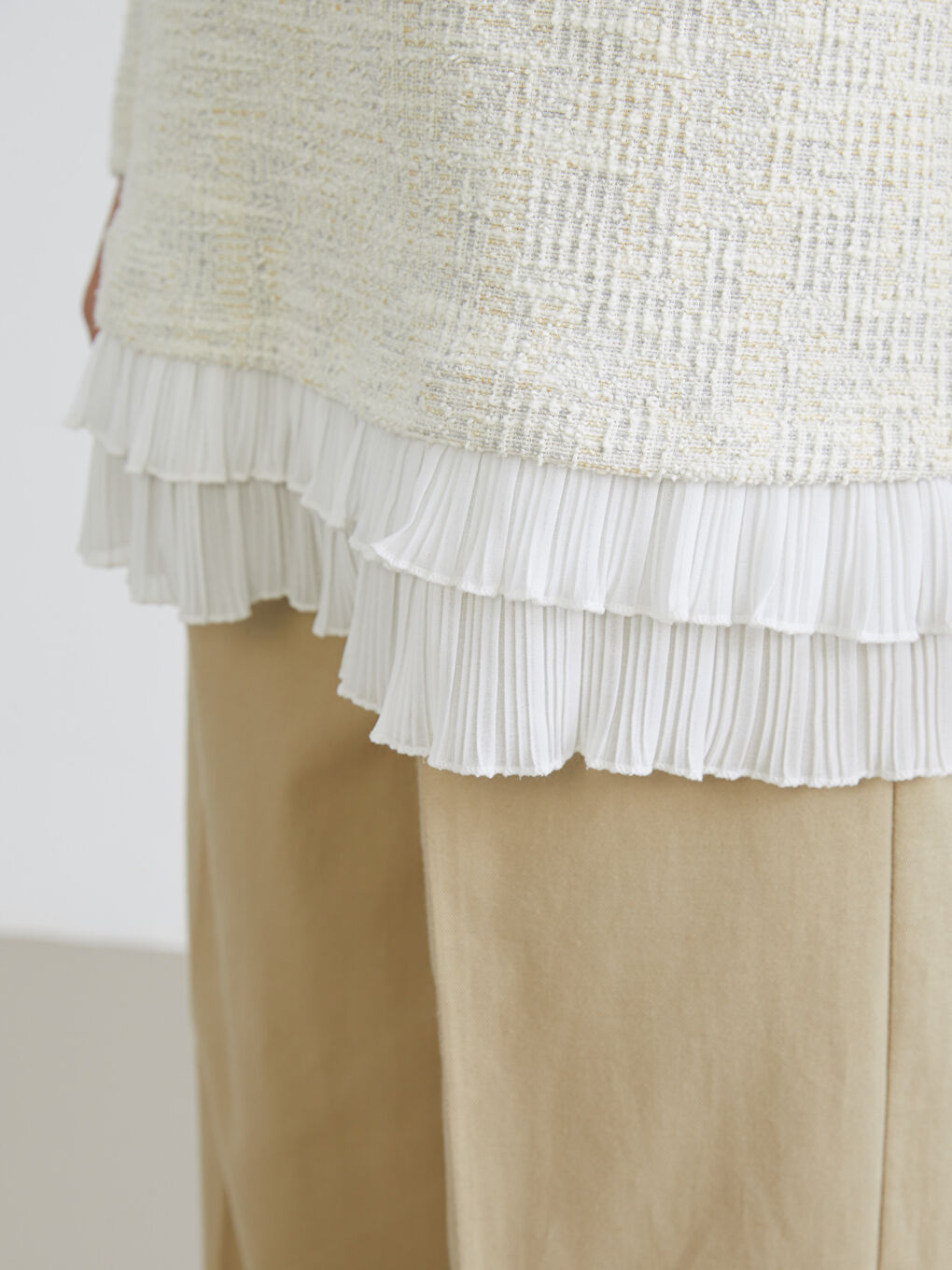 Bej Bisiklet Yaka Dokulu Kadın Tunik-2